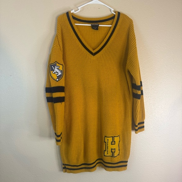 Harry Potter hufflepuff torrid Yellow V-Neck Sweater Dress with Black Stripes M - Picture 1 of 5